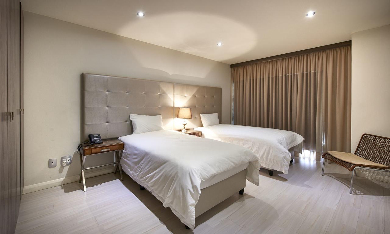Dynasty Forest Sandown Serviced Apartments & Self Catering Hotel Йоханнесбург Экстерьер фото